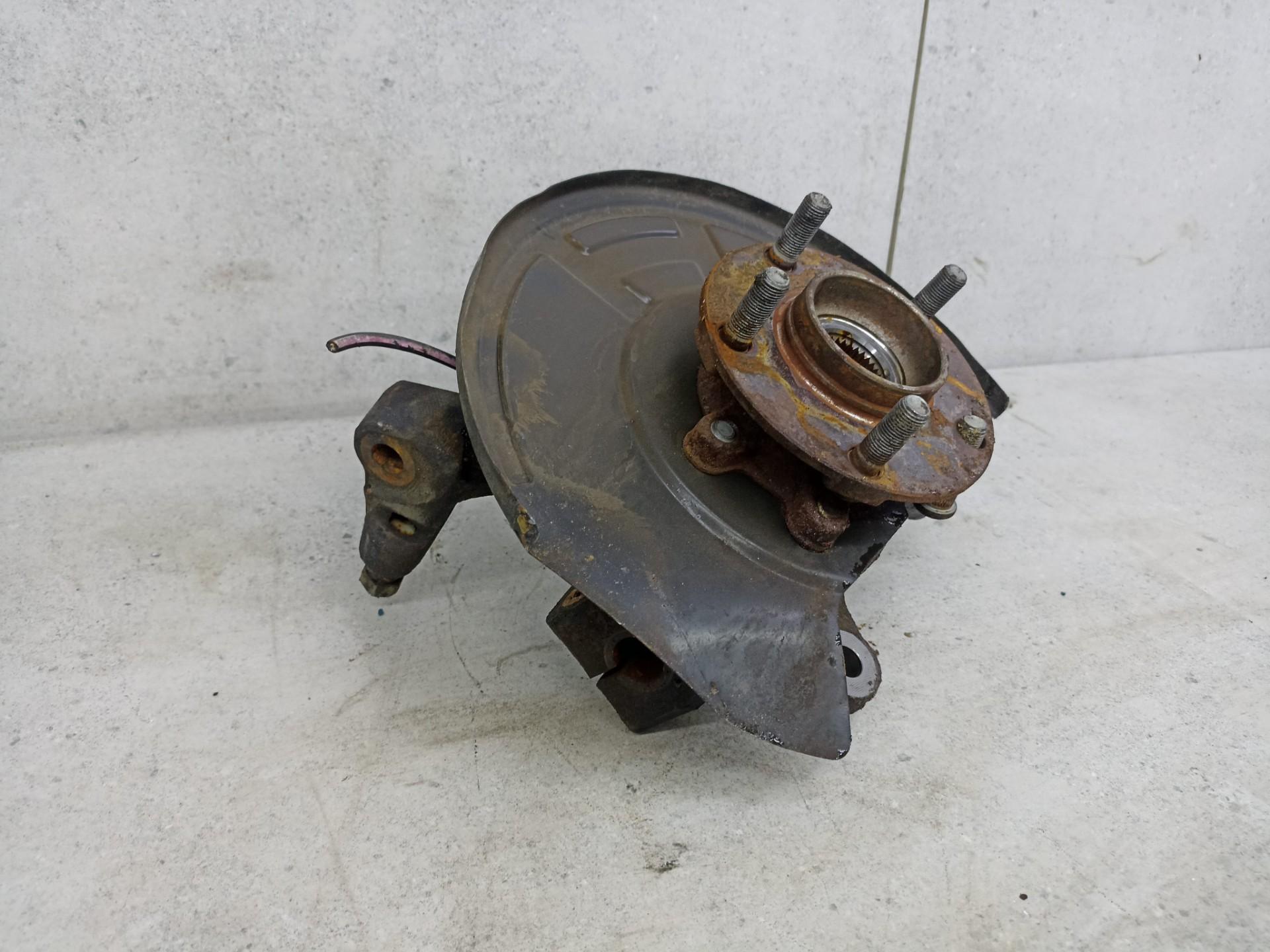 Кулак поворотный Nissan Teana J32 2008-2014 передний правый