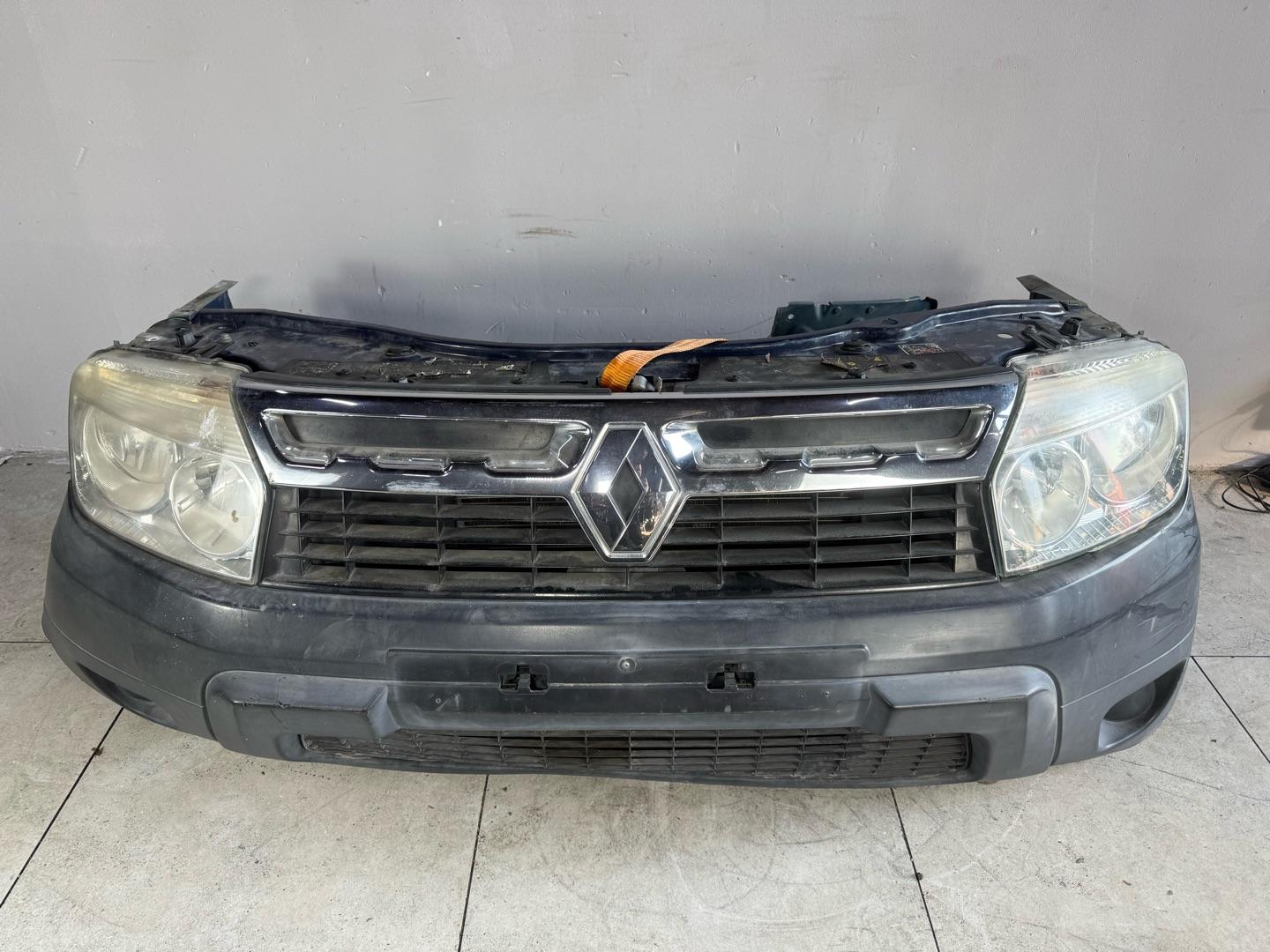 Ноускат RENAULT DUSTER 1 (контракт)Марка: RENAULTМодель: DUSTERКузов: 1Номер и производитель: 651000987R RenaultВ наличии на складе . Состояние полностью соответствует приложенным фотографиям.Мopда в сбope,  nose cut,  срез,  ноускат RENAULT DUSTER 1 РЕНО