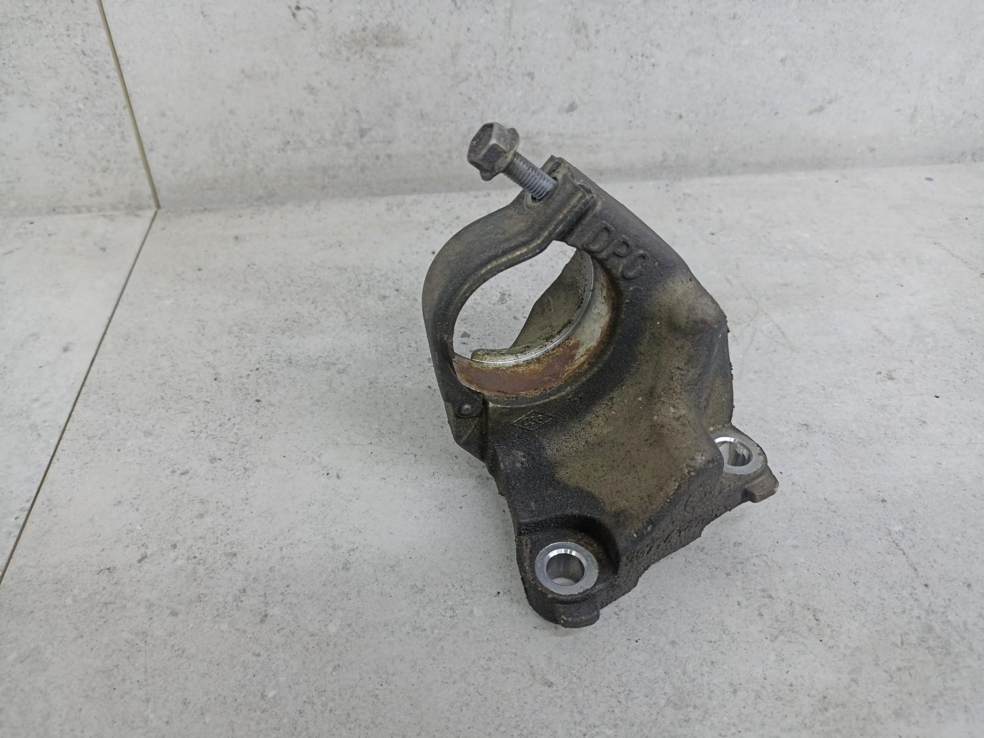 Кронштейн полуоси Renault duster f4r