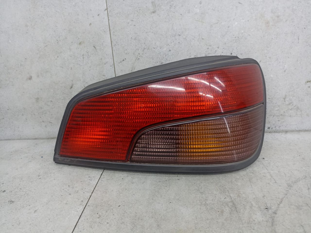 фонарь задний правый Peugeot 306 1 поколение 1993, 2522 - фото №1