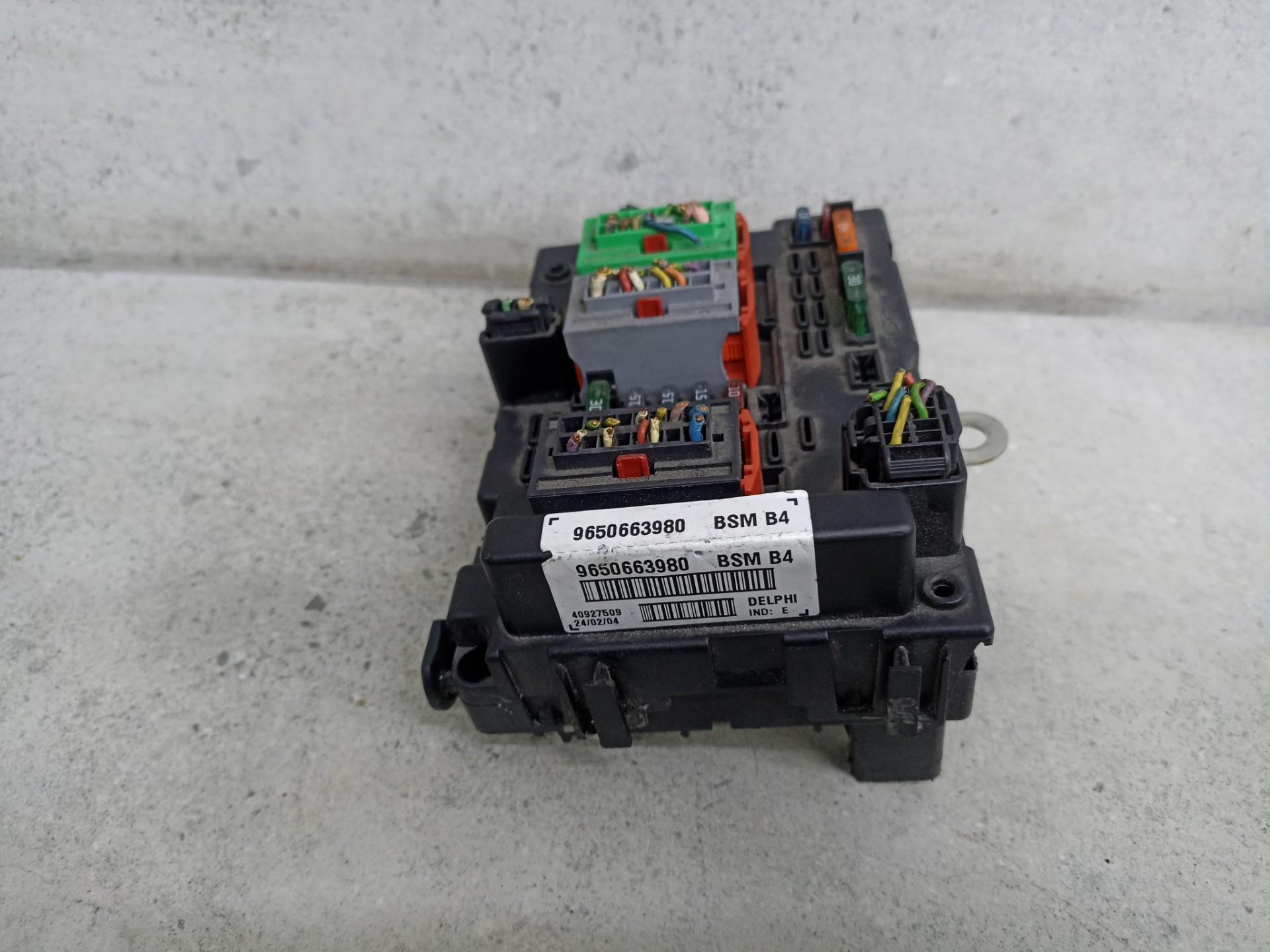 Блок предохранителей BSM B4 Peugeot Citroen , 9650663980