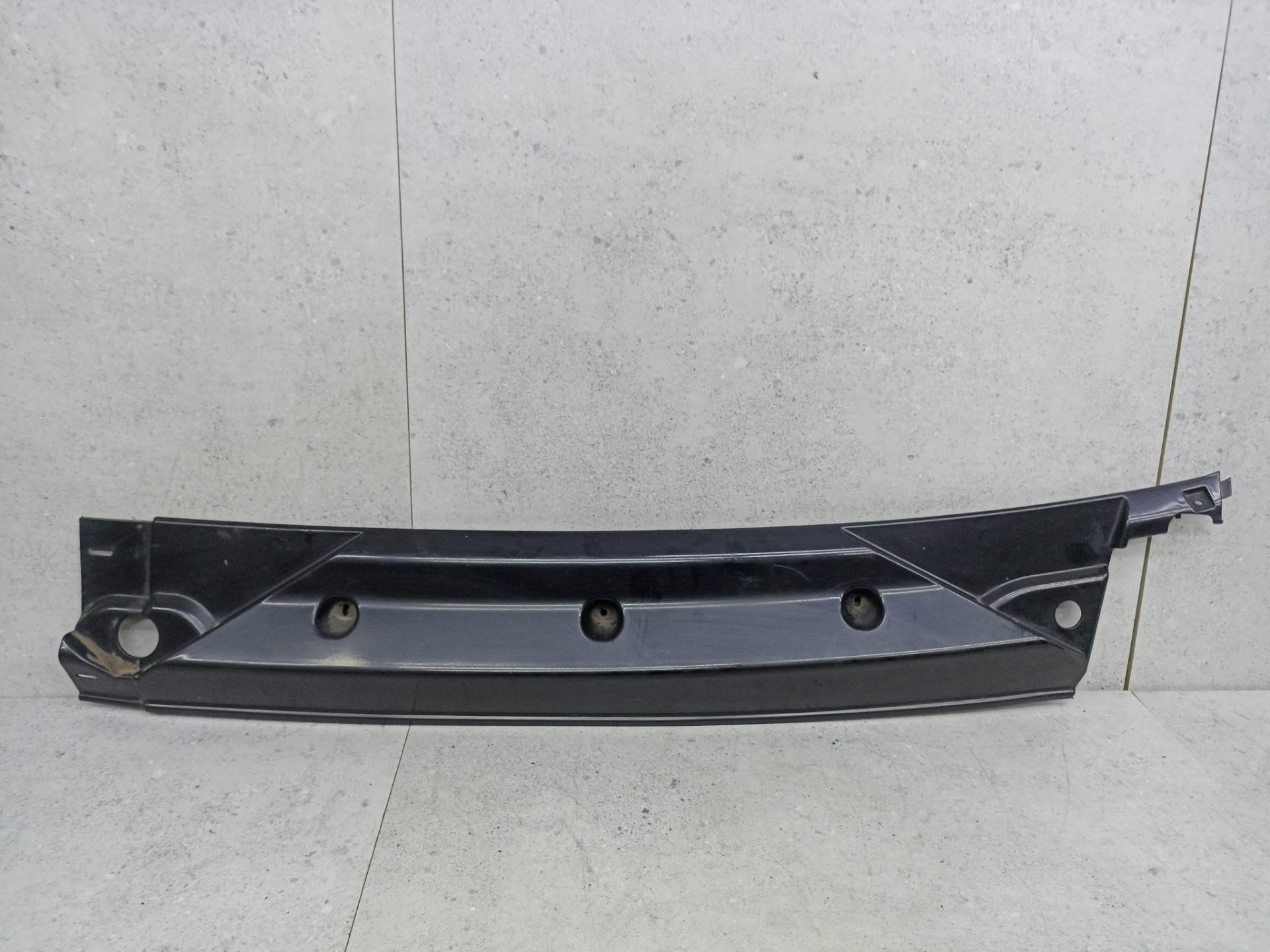 Дождевик жабо Iveco Daily 6 5801951075,  левый