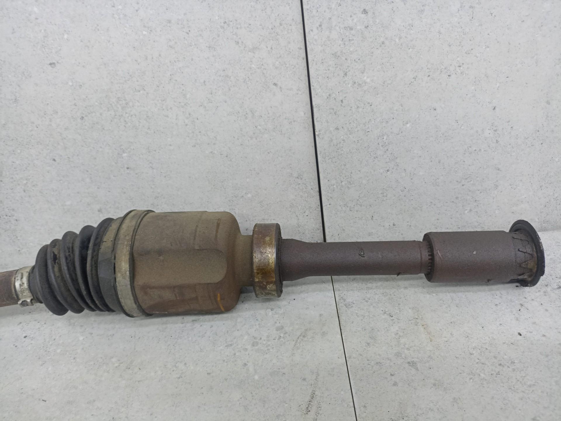Привод передний правый  Renault Duster 1 поколения 2010-2015  Nissan Terrano D10 Двигатель F4R 2.0 2WD АКПП