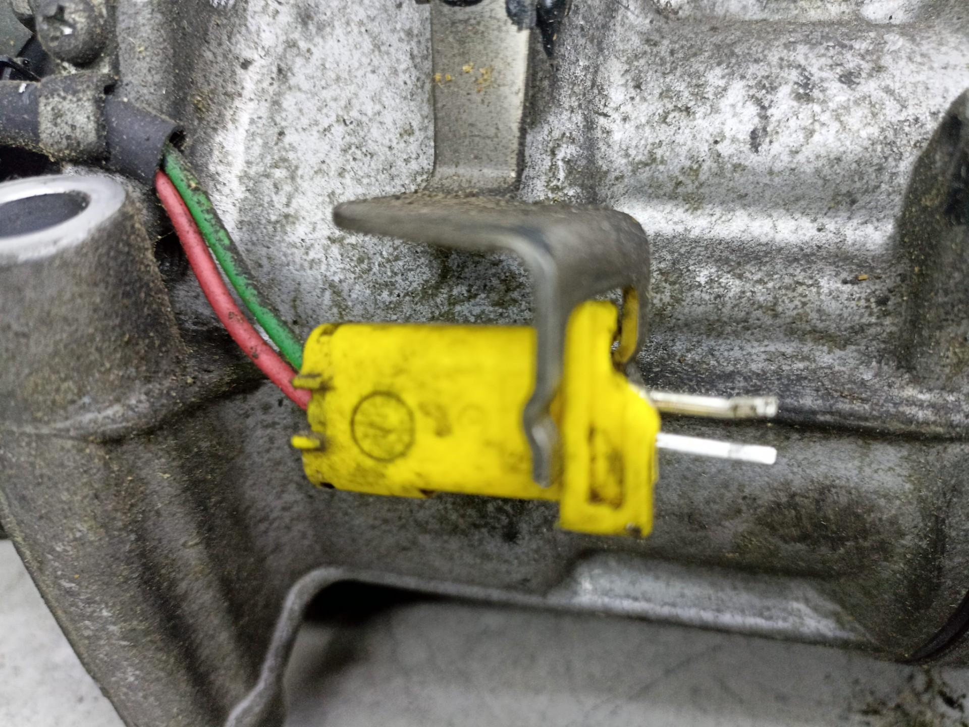 Компрессор кондиционера Mini Cooper  N18B16A,  есть дефект