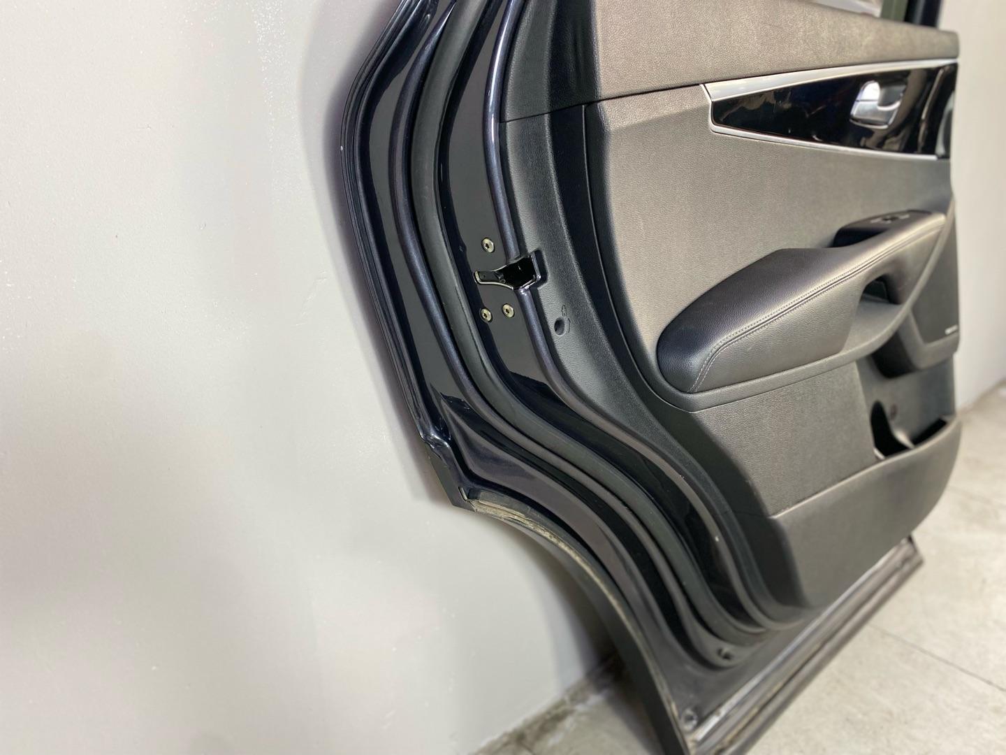 Дверь задняя левая  KIA Sorento Prime 2019г, 77003-C5000 77003C5000 ПРОДАЕТСЯ КАК НА ФОТО Отличное состояние,  оригинал,  деталь именно та,  что на фото.