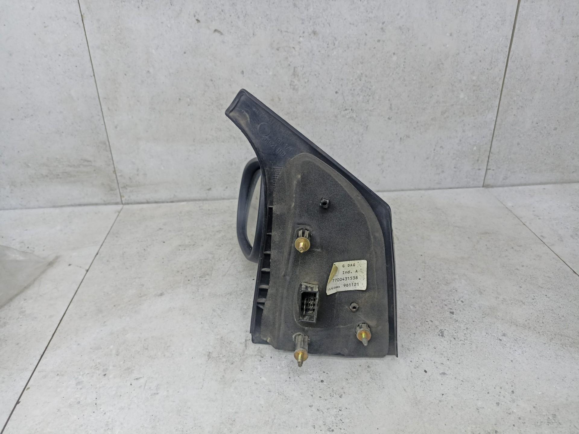 Левое зеркало бокового вида на Renault Scenic 7700431538,  три контакта