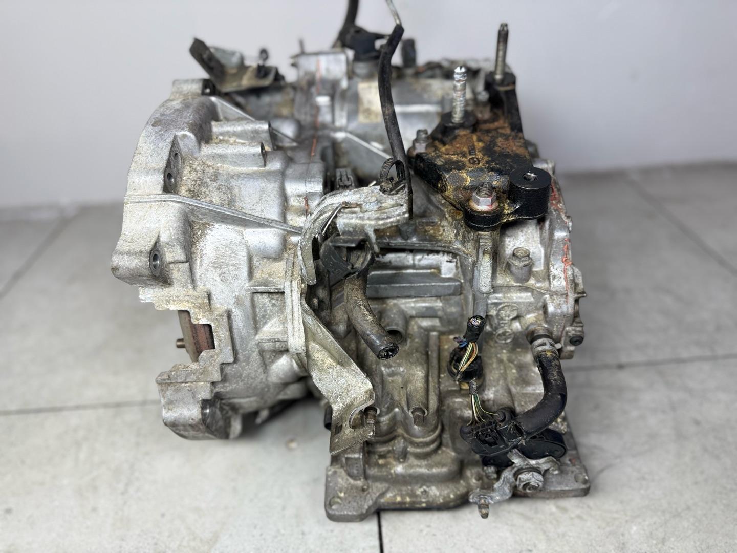 Акпп Mazda 6 LF L3 L5 L8 2005-2012 (б/у) FSE919090CМарка: Mazda GGМодель: 6Год: 2005-2012Двигатель: LF L3 L5 L8  Mazda Mazda6 2 поколение 2007 - 2013 (GH) двигатель LF17 (2.0 Б),  LF18 (2.0 Б),  LF95 (2.0 Б),  LFDE (2.0 Б)Mazda Mazda6 1 поколение 2002 - 2