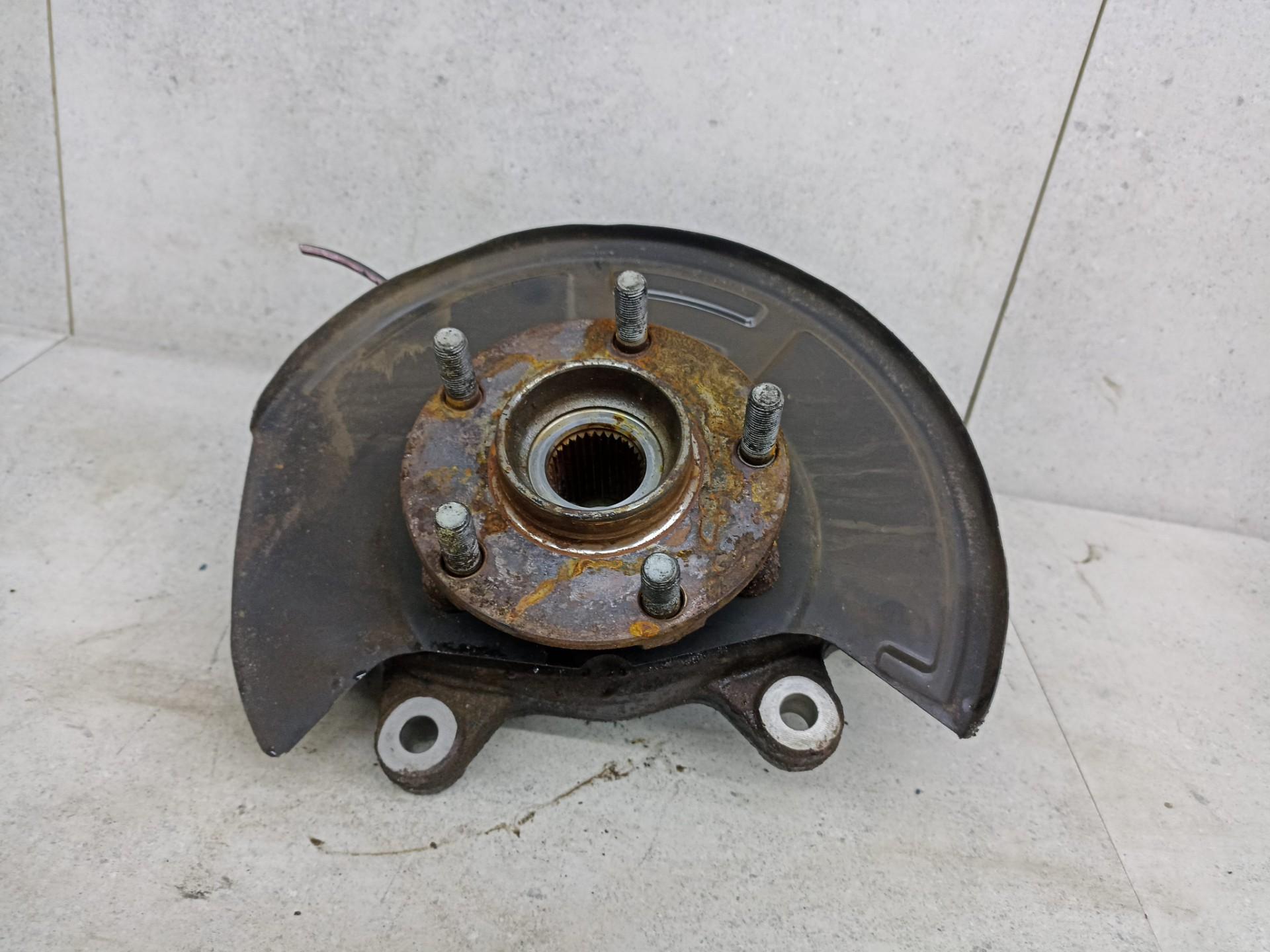 Кулак поворотный Nissan Teana J32 2008-2014 передний правый