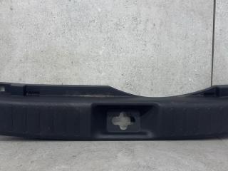 накладка внутренняя на заднюю панель кузова Nissan Juke YF15 (2010 - 2014), 849921KA2A