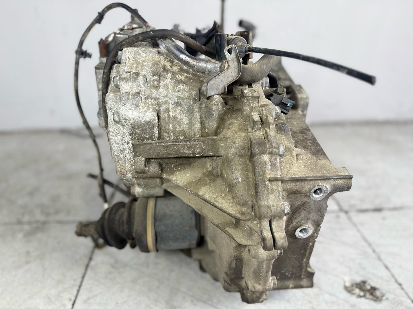 АКПП вариатор cvt Mitsubishi Outlander 2 ПОКОЛЕНИЕ 2.4 4B12 4WD (контракт)круглый теплообменник надломана фишка Марка: MitsubishiМодель: OutlanderКузов: 2 поколениеДвигатель: 2.4 4B12 4WDНомер и производитель: 2700A246 MITSUBISHIКросс-номера: 2700A169,  2