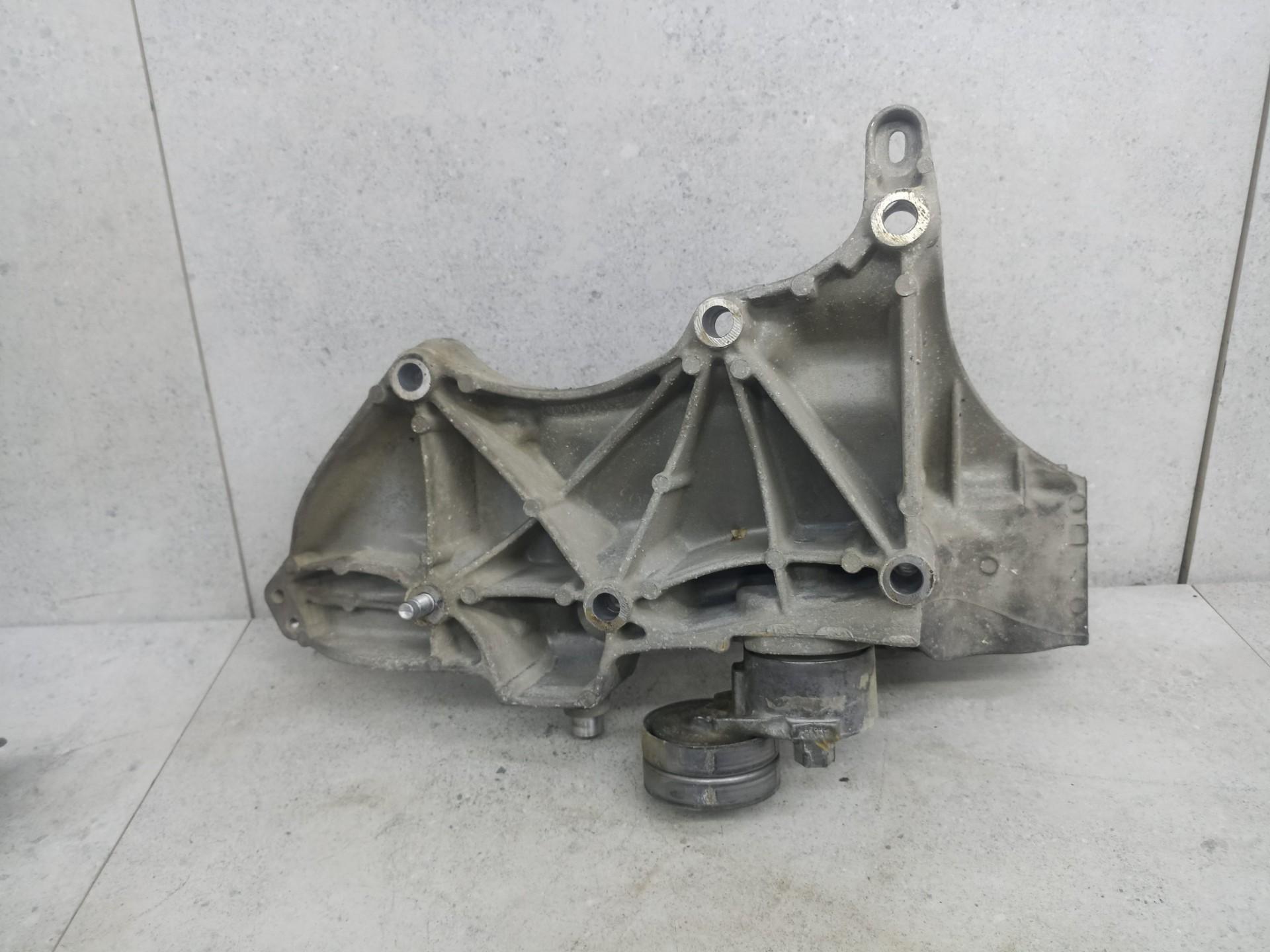 Кронштейн генератора Renault duster f4r Nissan Terrano 2.0