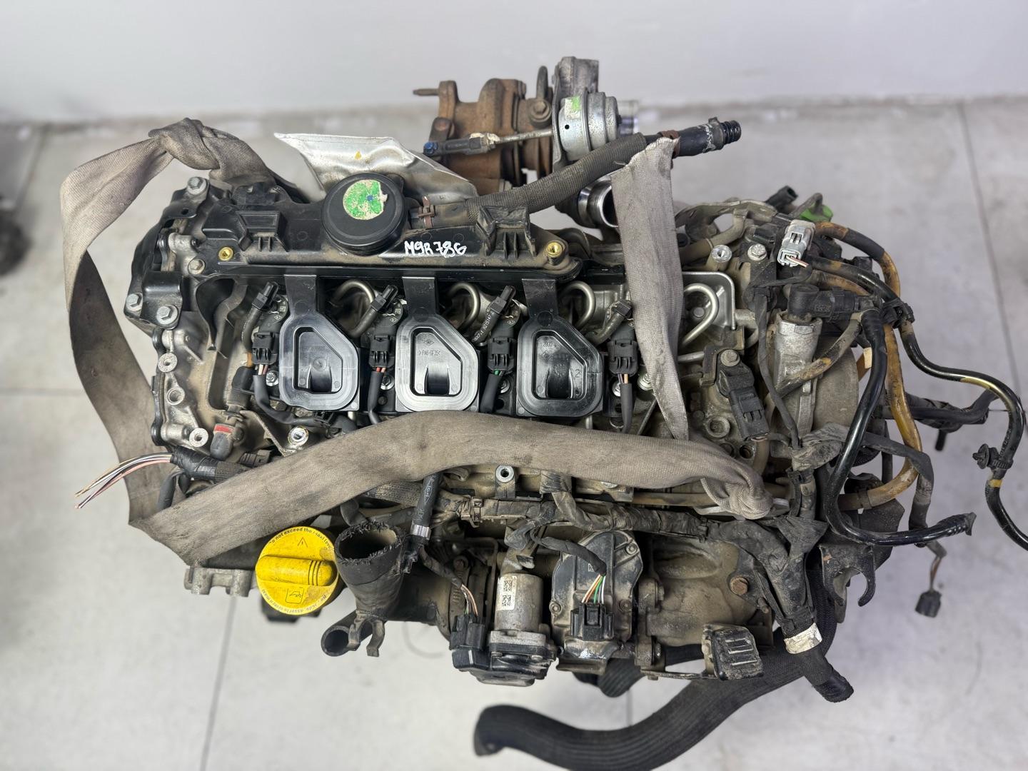 Двигатель Opel Vivaro 1 M9R786 2.0 DCI 2012 (контракт)ЦЕНА ЩА ДВИГАТЕЛЬ КАК НА ФОТО Марка: Renault OpelМодель: Trafic VivaroГод: 2012Двигатель: M9R786 2.0 DCIНомер и производитель: M9R786 General Motors