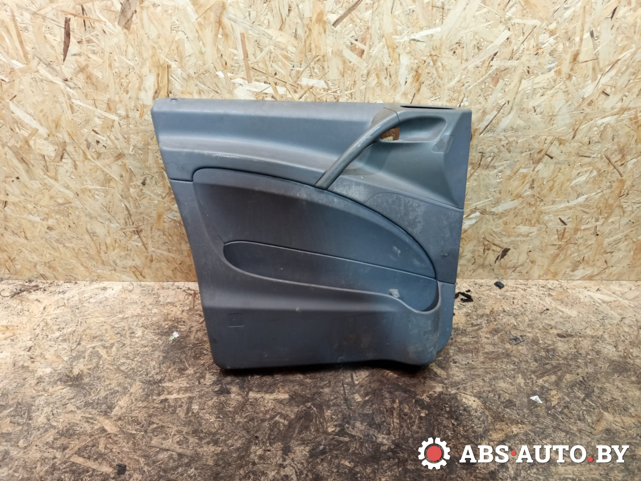 обшивка двери передняя левая Mercedes-Benz Vito W639 2006, 2.2 л., дизель, МКПП, правый руль, A639727 - фото №1