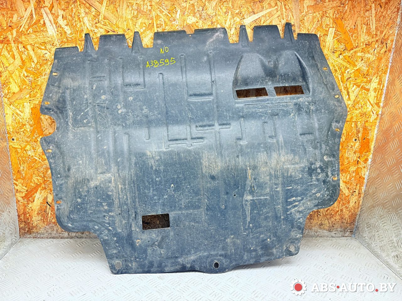защита двигателя Volkswagen Passat B6 2007, 2.0 л., BMP, дизель, МКПП, универсал, 3C0825237F, 3C0825237G, 3C0825235K, 3C0825235L, 150412, 9555346Q - фото №1