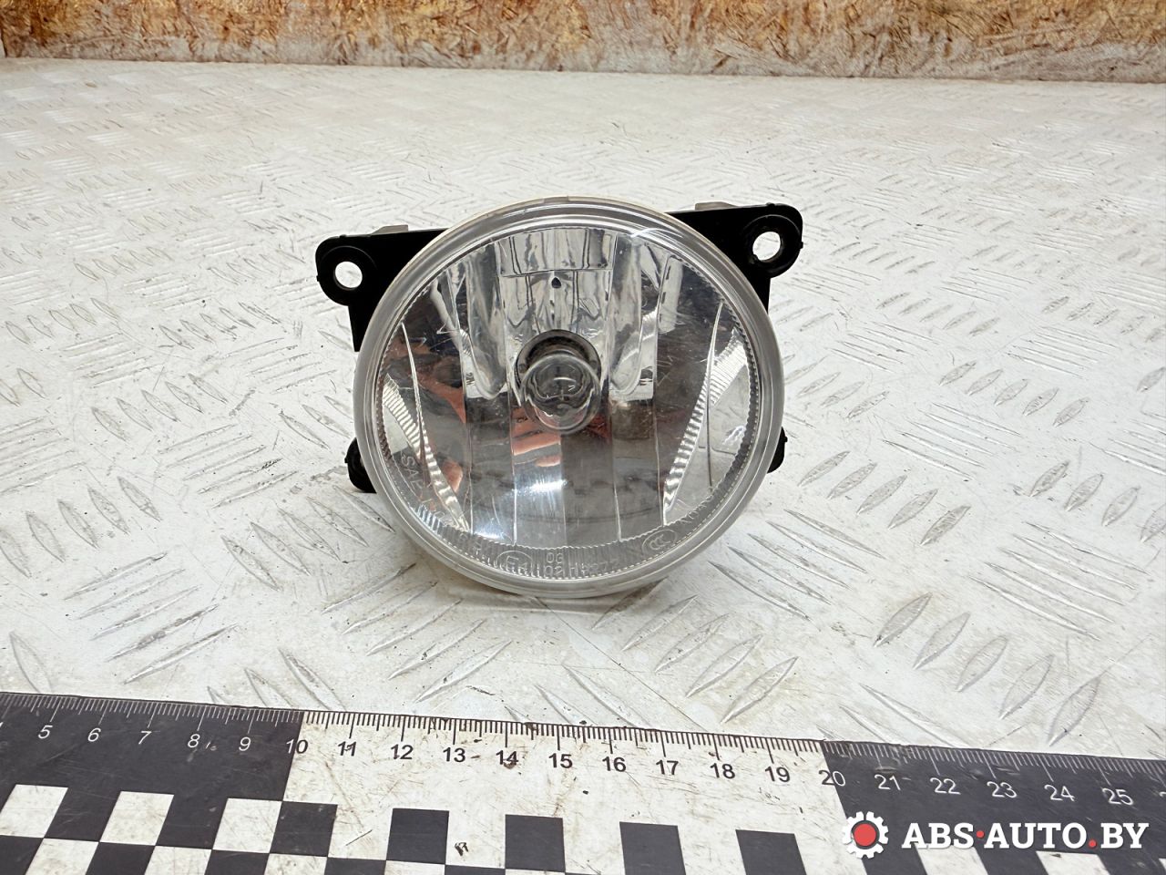 фара противотуманная левая Peugeot 3008 1 поколение 2011, 2.0 л., RHH (DW10CTED4), дизель, робот, 9685425180, 11417102 - фото №1