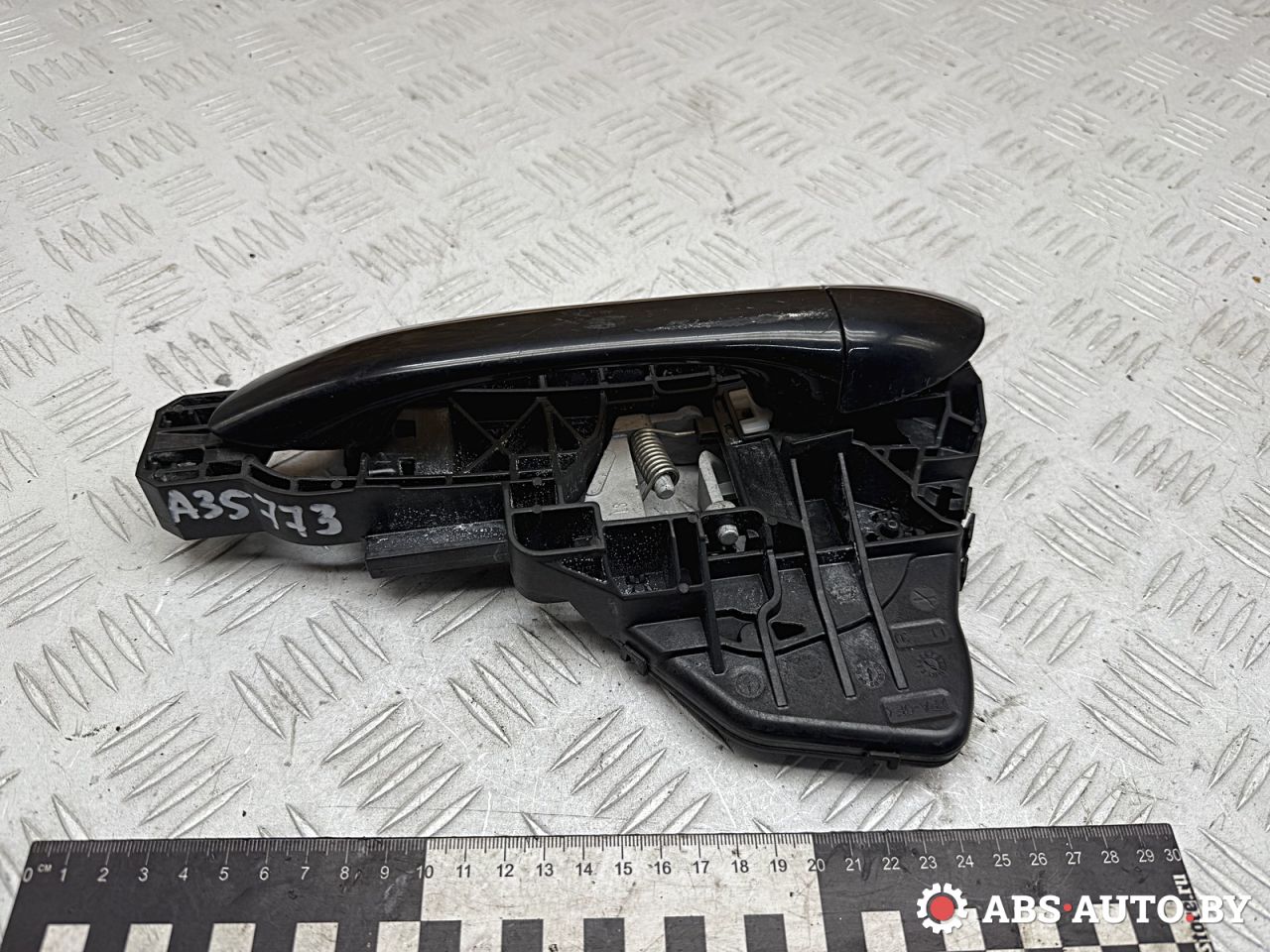 ручка наружная задняя левая Mercedes-Benz B-Класс W245 2006, 1.5 л., M 266.920, бензин, МКПП, правый руль, A1697600334 - фото №1