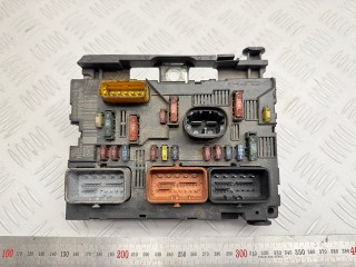 блок предохранителей Citroen C4 Picasso 1 поколение 2007, 2.0 л., RHJ (DW10BTED4), дизель, МКПП, передний привод, 9664055680