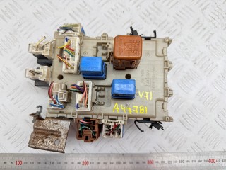 блок предохранителей Nissan Primera P12 2002, 2.2 л., YD22DDT, дизель, МКПП, седан