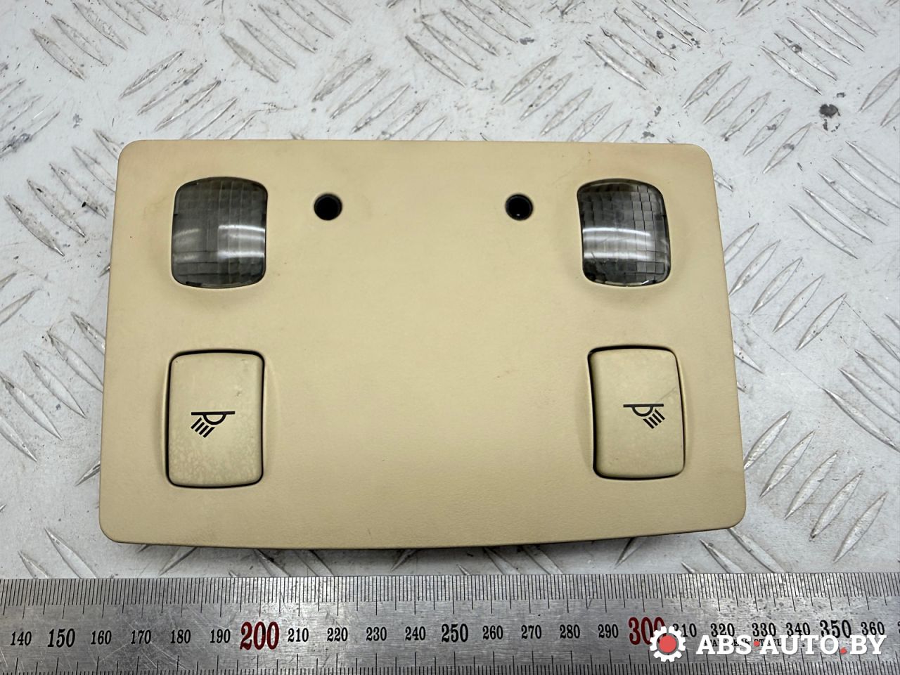 фонарь салона (плафон) Audi A6 4B/C5 2000, 2.5 л., AKE, дизель, МКПП, седан, полный привод, 4B0947303 - фото №1