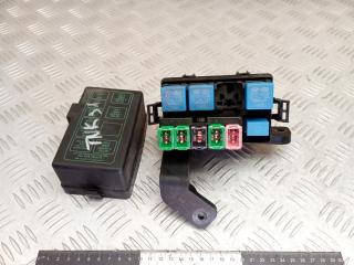 блок предохранителей Kia Sorento 2 поколение 2010, 2.2 л., дизель, МКПП, полный привод, правый руль, 914152P783, 911162B010