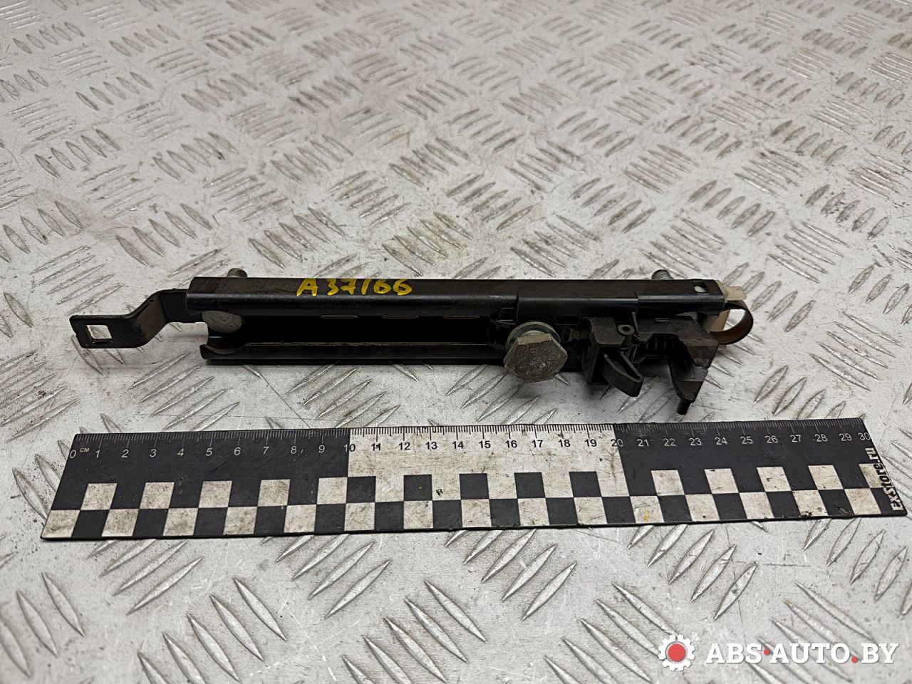 механизм регулировки высоты ремня безопасности Opel Vectra B 1997, 2.0 л., Y 20 DTL, дизель, МКПП, 090504938, 566014900A, 566030500A - фото №1