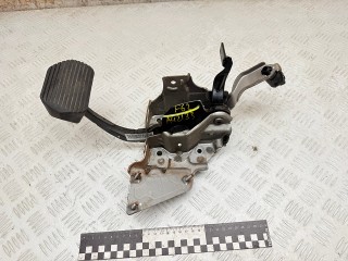 педаль тормоза Peugeot 3008 1 поколение 2012, 1.6 л., 9HR (DV6C), дизель, робот, 84PKXY, 210X39