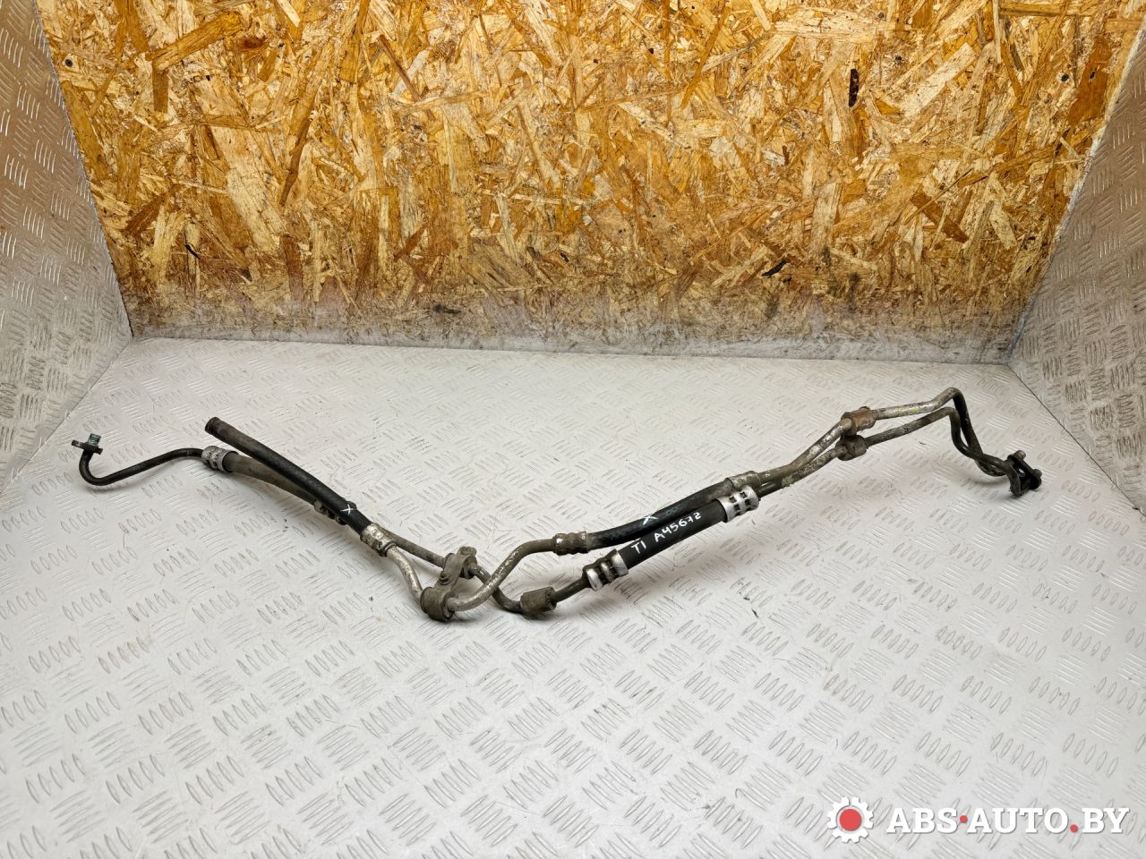 трубка гидроусилителя Citroen C4 Picasso 1 поколение 2007, 2.0 л., RHJ (DW10BTED4), дизель, МКПП, передний привод, 9683906680 - фото №1
