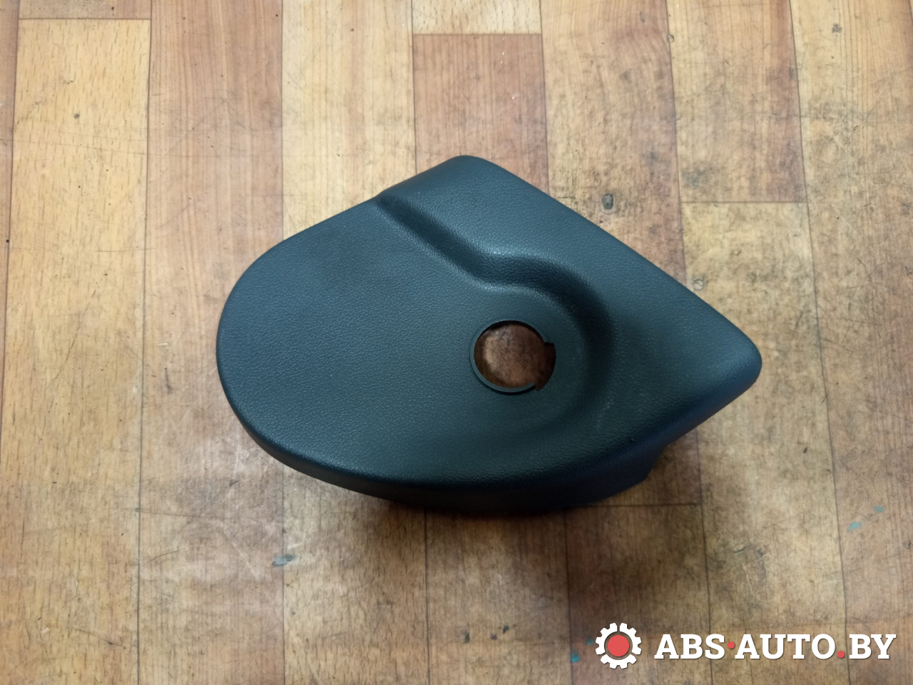 пластик Peugeot 5008 1 поколение 2011, 1.6 л., дизель, МКПП, передний привод, JC1487301 - фото №1