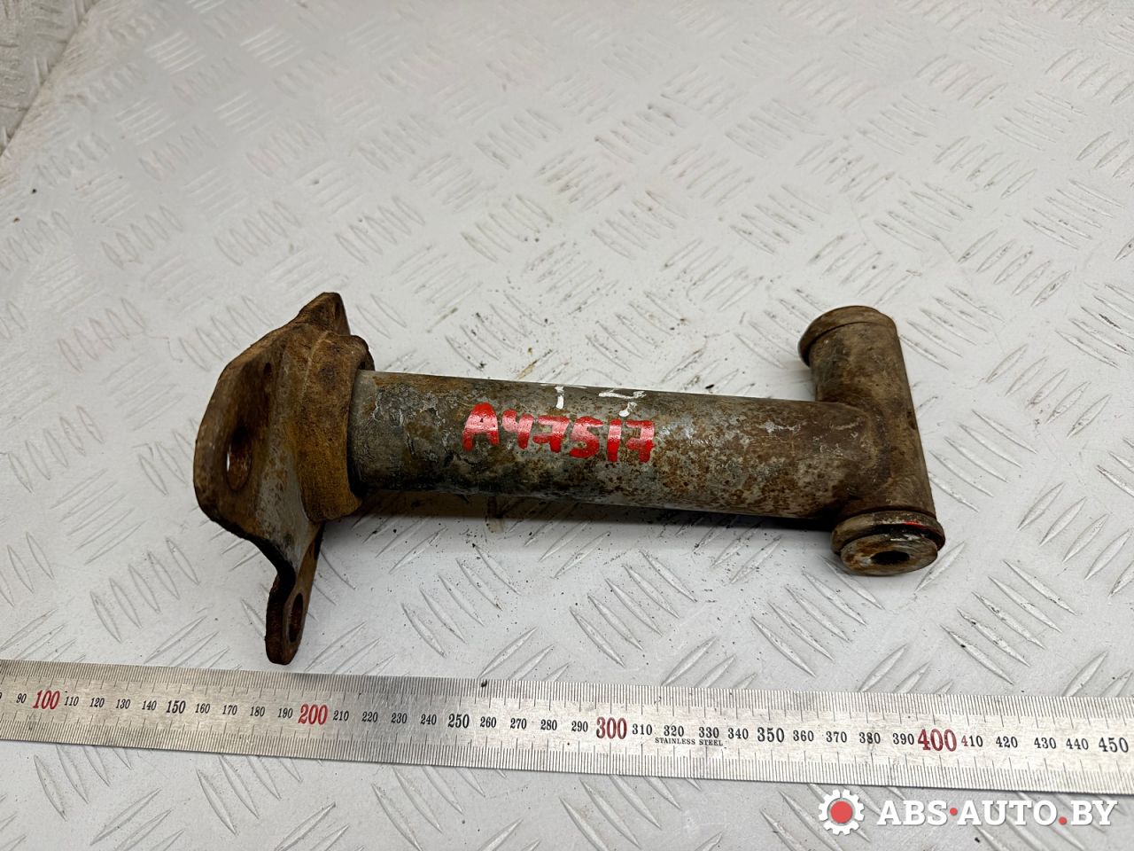 кронштейн переднего бампера Audi A6 4B/C5 1999, 2.5 л., AKN, дизель, МКПП, универсал, передний привод, 4B0807134B - фото №1