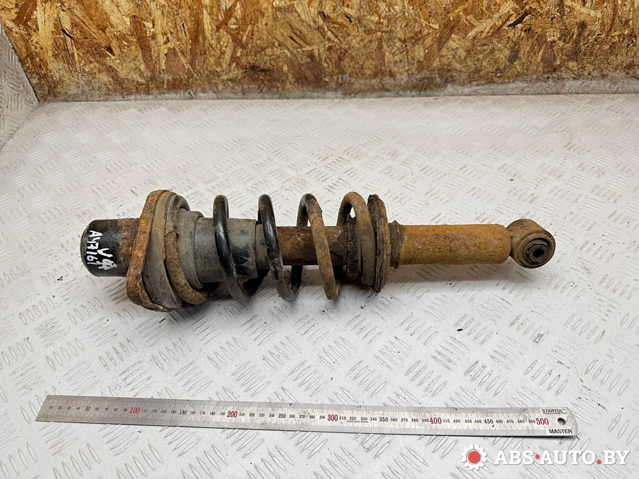 стойка задняя Audi A6 4B/C5 2000, 2.5 л., AKE, дизель, МКПП, седан, полный привод, 3B0513031N, 3B5513031D, 3B9513031B, 4B5513031M, 4B5513031R, 4B5513032C, 4B9513031A, 4B9513031E, 4B9513031K, 4B9513031M, 3B0513031R, 3B0513033, 3B9513031K, 3B9513031L - фото №1