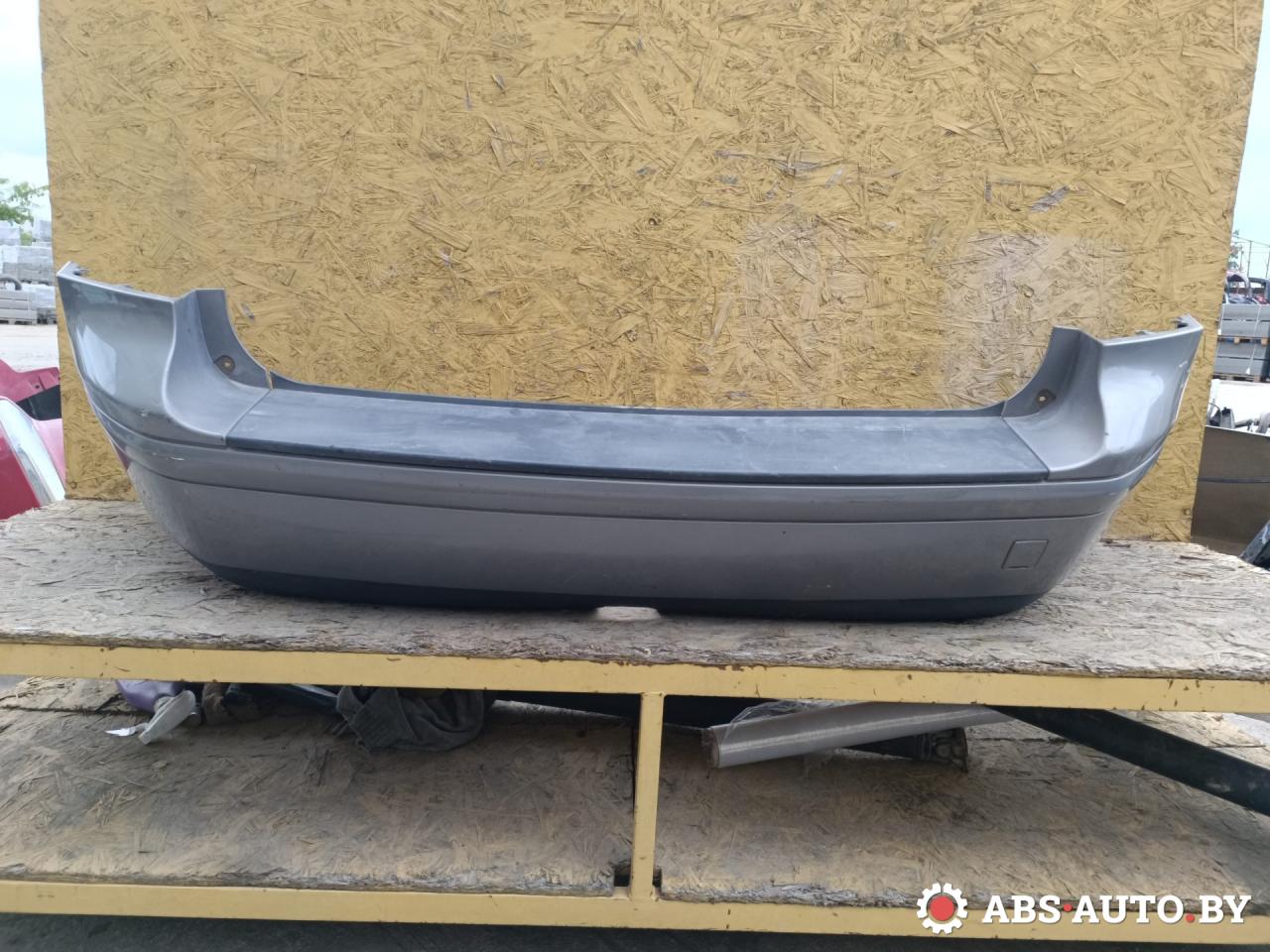 бампер задний Volvo V50 1 поколение 2004, 2.4 л., B 5244 S5, бензин, АКПП, универсал, 30678066 - фото №1