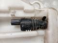 бачок омывателя BMW 7 серия F01/F02 F01 2009, 4.4 л., бензин, АКПП, 7178745, 7226707, 7196949, 7226708, 67126934160 - фото №2