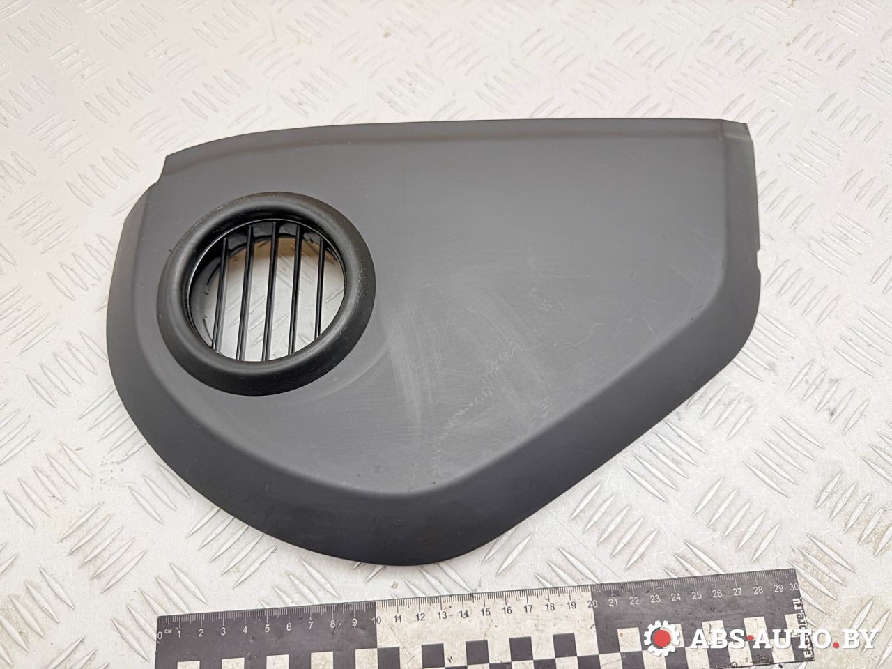накладка на торпедо (консоль) Volkswagen Touareg 1 поколение 2006, 3.0 л., BKS, дизель, АКПП, внедорожник 5 дв., полный привод, 7L6857176H - фото №1
