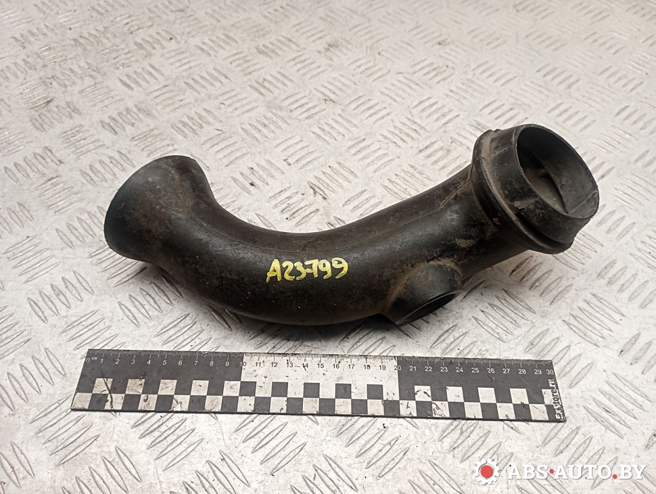 патрубок воздушного фильтра Chrysler Neon 1 поколение 1998, 2.0 л., бензин, 4669543 - фото №1