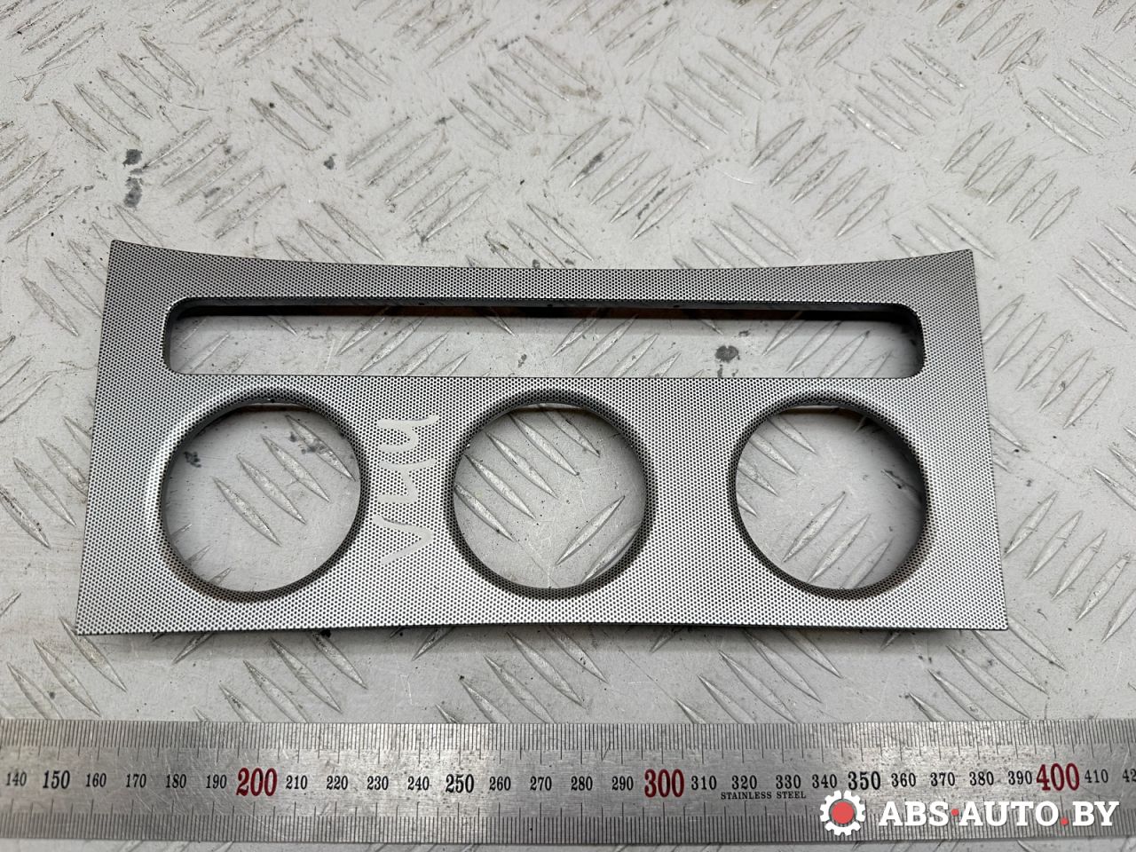 рамка блока управления климой Volkswagen Passat B6 2007, 2.0 л., BMP, дизель, МКПП, универсал, 3C0863100 - фото №1
