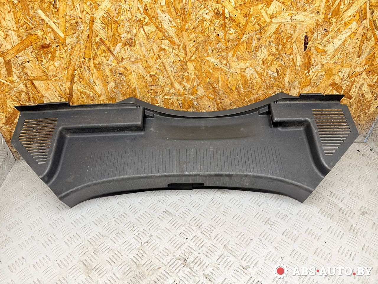 накладка внутренняя на заднюю панель кузова Opel Astra H 2007, 1.6 л., Z 16 XER, бензин, МКПП, купе, 332004790, 24464146 - фото №1