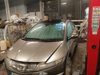 Honda Civic 8 поколение