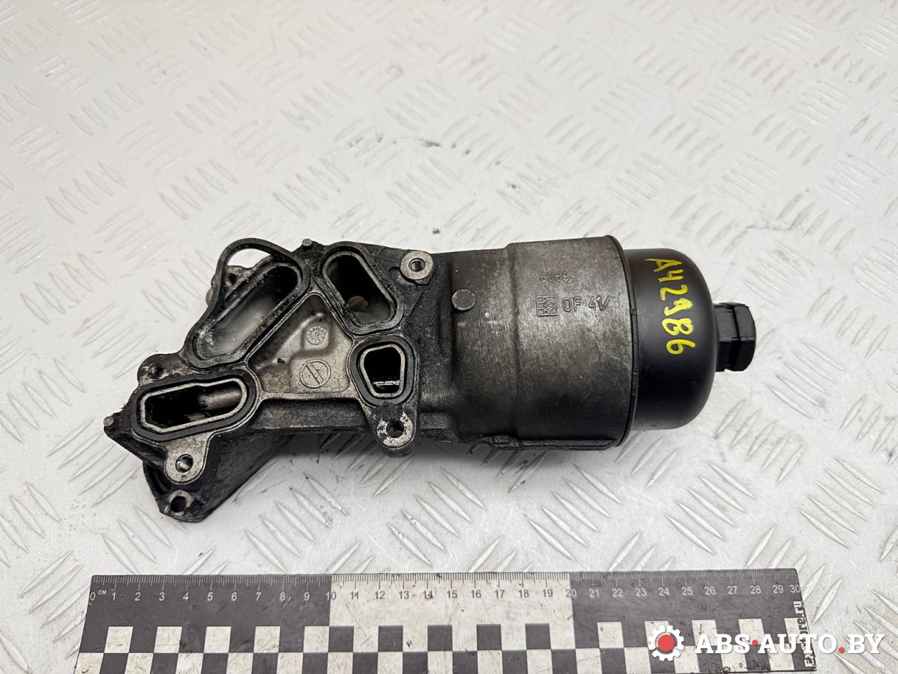 корпус масляного фильтра Citroen C3 1 поколение 2003, 1.4 л., 8HY (DV4TED4), дизель, МКПП, передний привод, 9641550680 - фото №1