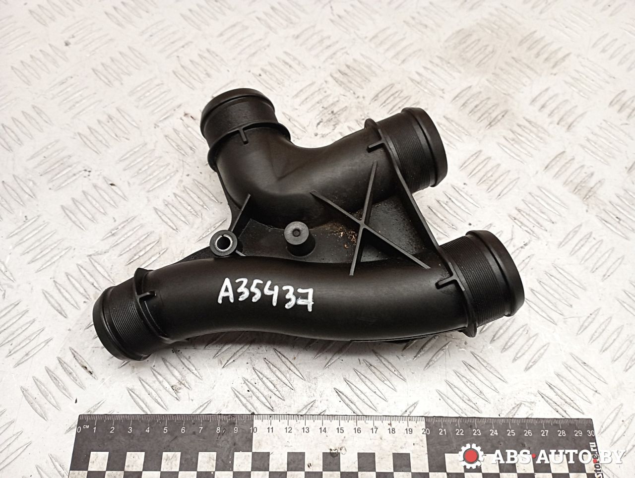 патрубок интеркулера Peugeot 3008 1 поколение 2012, 1.6 л., дизель, робот, передний привод, правый руль, 9678406580, 967840658000 - фото №1