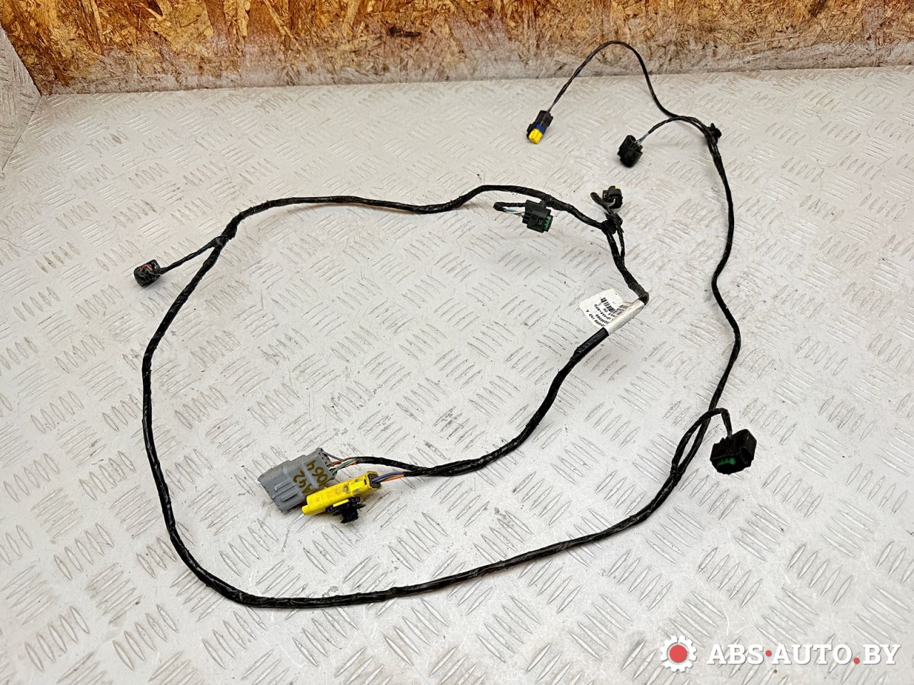 проводка бампера передняя Peugeot 3008 1 поколение 2011, 2.0 л., RHH (DW10CTED4), дизель, робот, 9665290080, 20104690 - фото №1