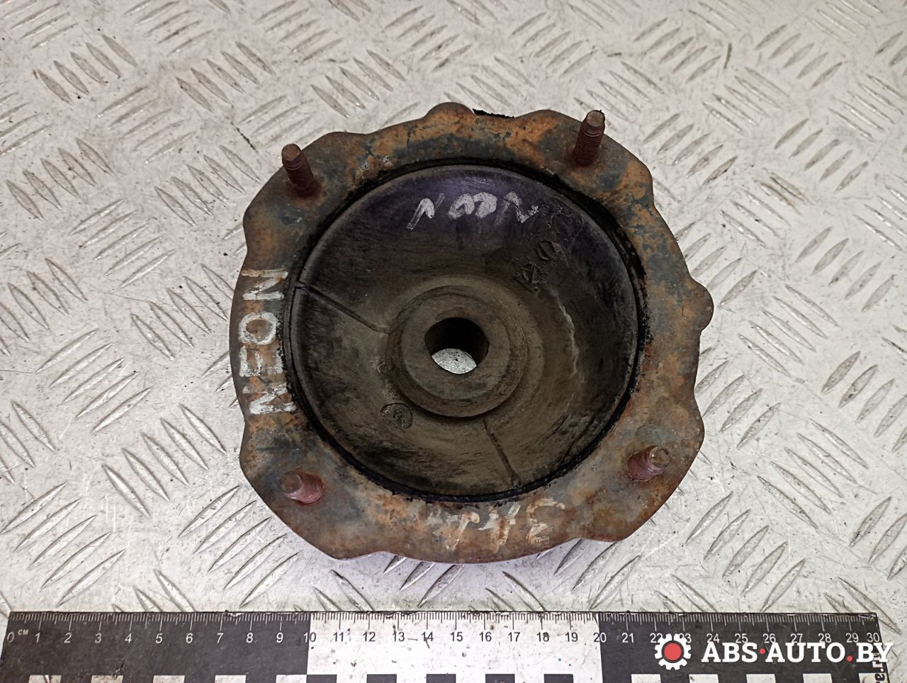 опора амортизатора верхняя (чашка) Chrysler Neon 1 поколение 1998, 2.0 л., бензин, 4626182 - фото №1