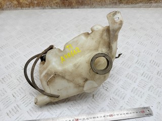 бачок омывателя Citroen C4 Picasso 1 поколение 2007, 2.0 л., RHJ (DW10BTED4), дизель, МКПП, передний привод, 9632984980, 9634558980, 8200031805, 7700430078, 9681875180, 9681860980, 9681875580, 9659433880