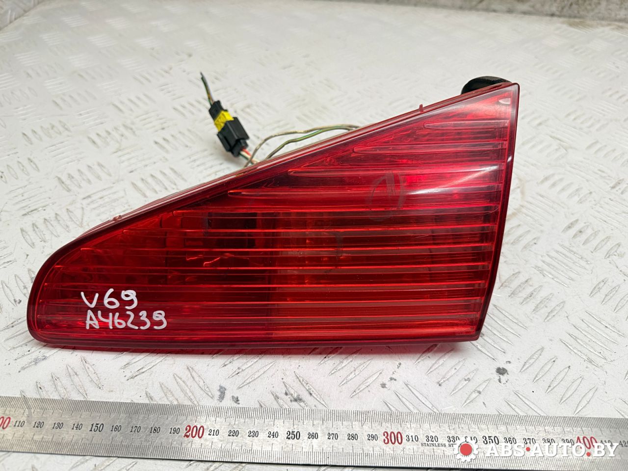 фонарь крышки багажника правый Peugeot 607 1 поколение 2001, 2.2 л., 4HX (DW12TED4/FAP), дизель, МКПП, седан, 2543D - фото №1