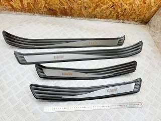 накладка на порог внутренняя BMW 5 серия E60/E61 2005, 3.0 л., M57N 306 D2, дизель, АКПП, седан, 51477034306, 51477074512, 51477034305, 51477074511, 51477034303, 51477074509, 51477034304, 51477074510