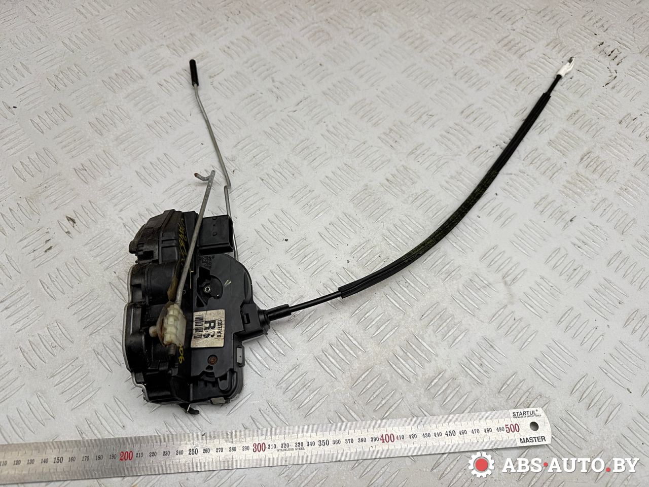 замок двери задней правой Opel Insignia 1 поколение (A) 2011, 2.0 л., A 20 DTH, дизель, МКПП, седан, 3023880, 13577976, 13579515, 13503152, 13503778, 13578269, 0133492, 0133671, 0133700, 0133728, 133492, 133671, 133700, 133728 - фото №1