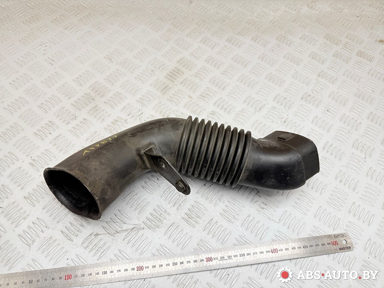 патрубок воздушного фильтра BMW 5 серия E60/E61 2005, 3.0 л., M57N 306 D2, дизель, АКПП, седан, 7790056 - фото №1