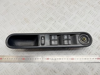 блок управления стеклоподъемниками Renault Espace 4 поколение 2005, 1.9 л., дизель, МКПП, 0012126, 8200519356