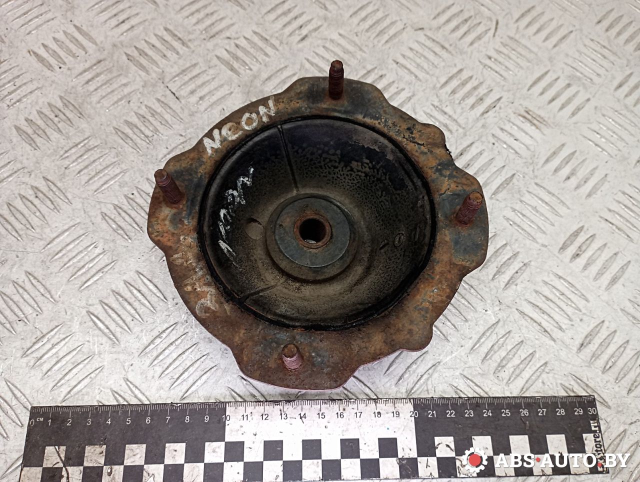 опора амортизатора верхняя (чашка) Chrysler Neon 1 поколение 1998, 2.0 л., бензин, 4626182 - фото №1