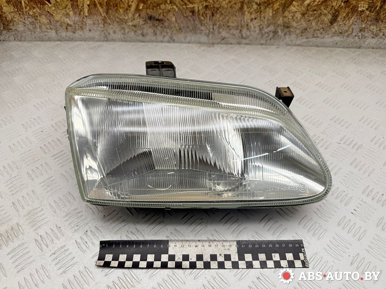 фара правая Renault Scenic 1 поколение 1998, 7700838684, 7700840141, 7701678458 - фото №1