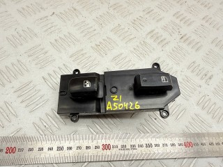 кнопка стеклоподъемника двери Hyundai Santa Fe 2 поколение (CM) 2006, 2.2 л., D4EB, дизель, МКПП, внедорожник 5 дв., 371510